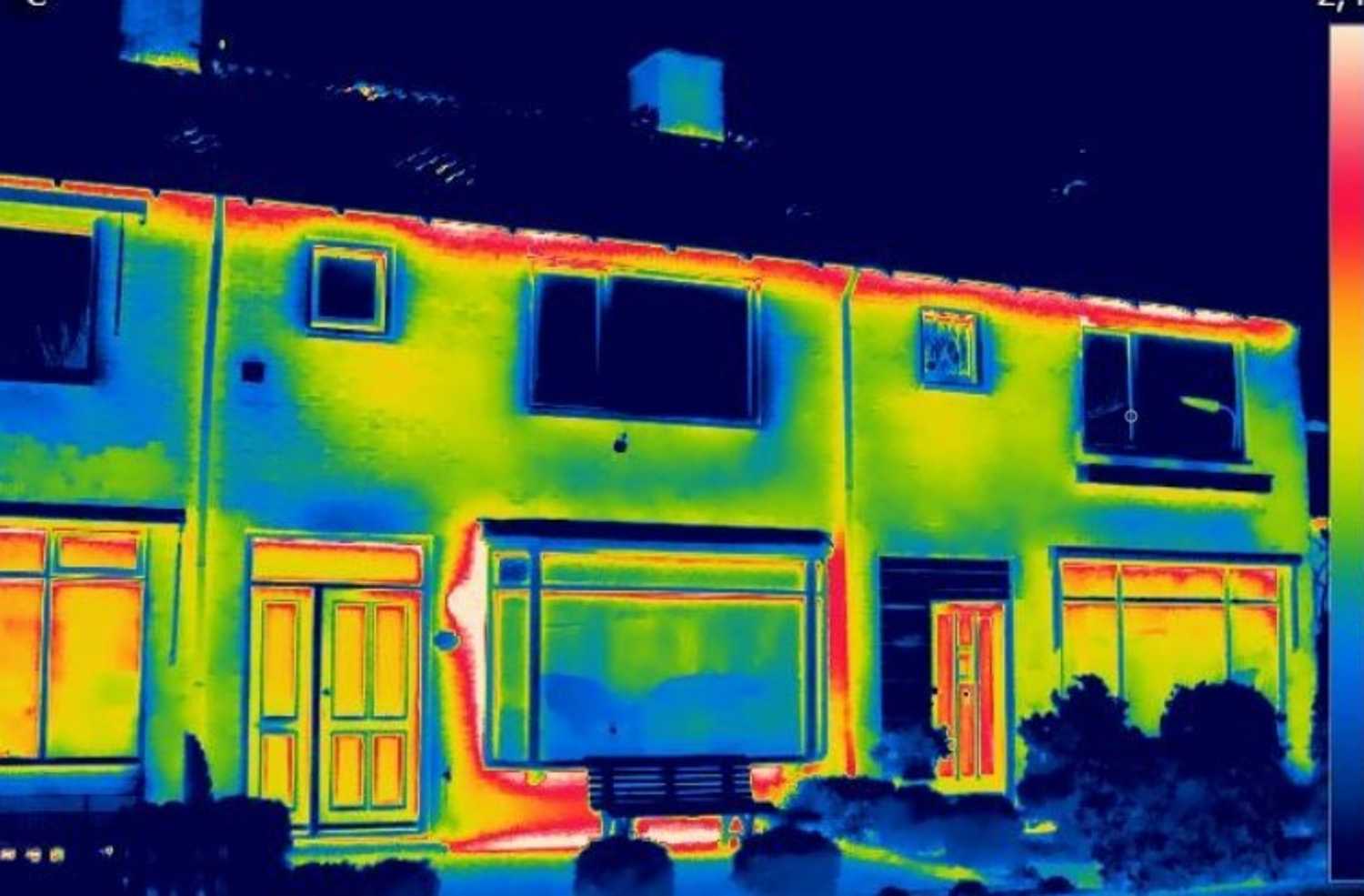 Thermographic image analysis to investigate heat loss in buildings