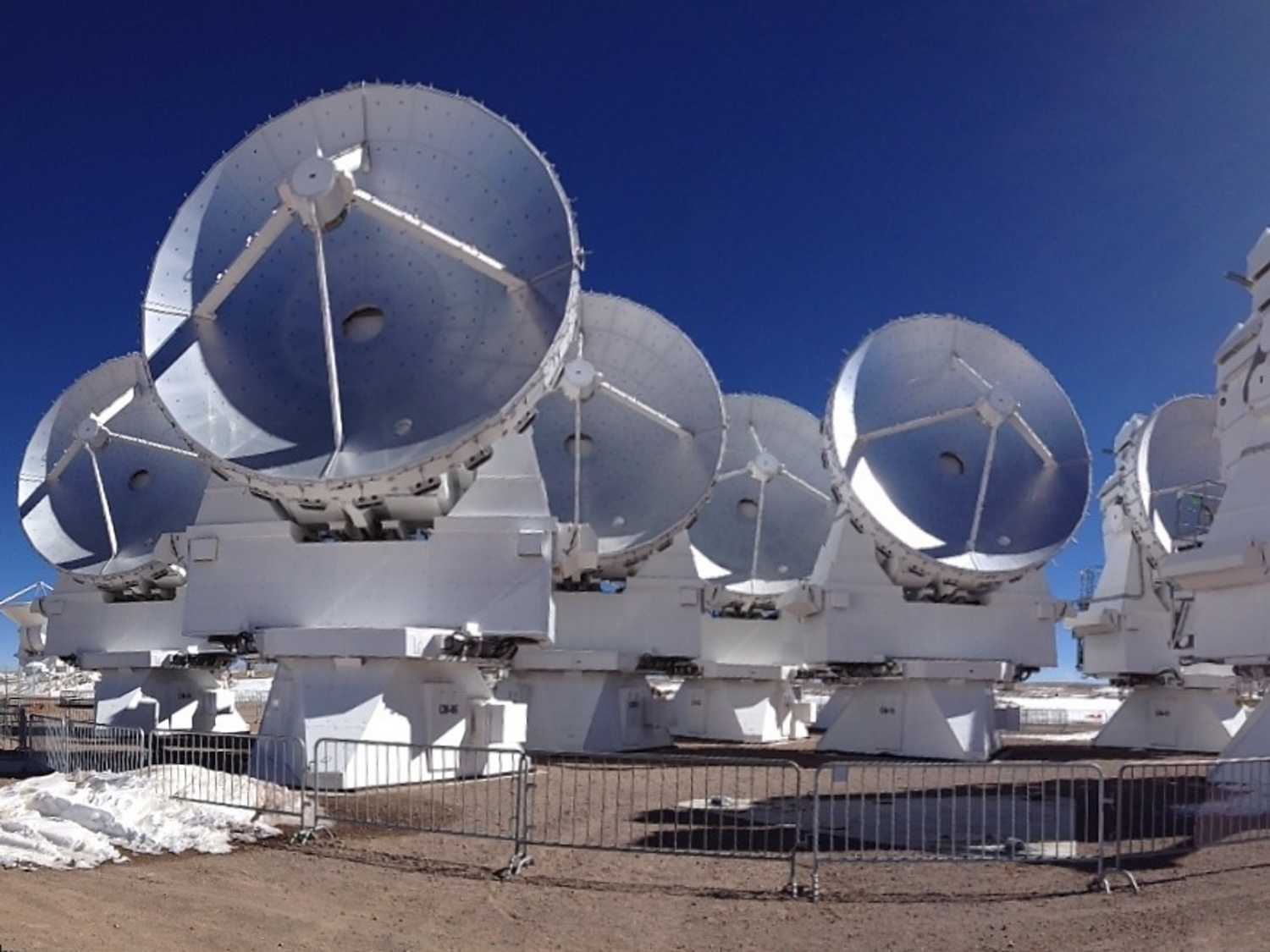 Design ALMA telescope array receiver