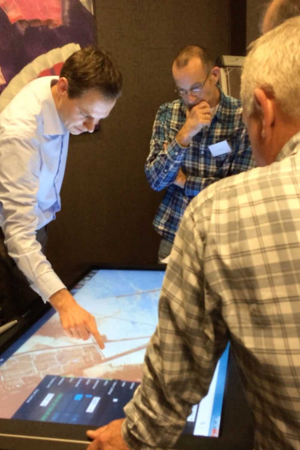 Using the interactive Touch-Table for participatory processes